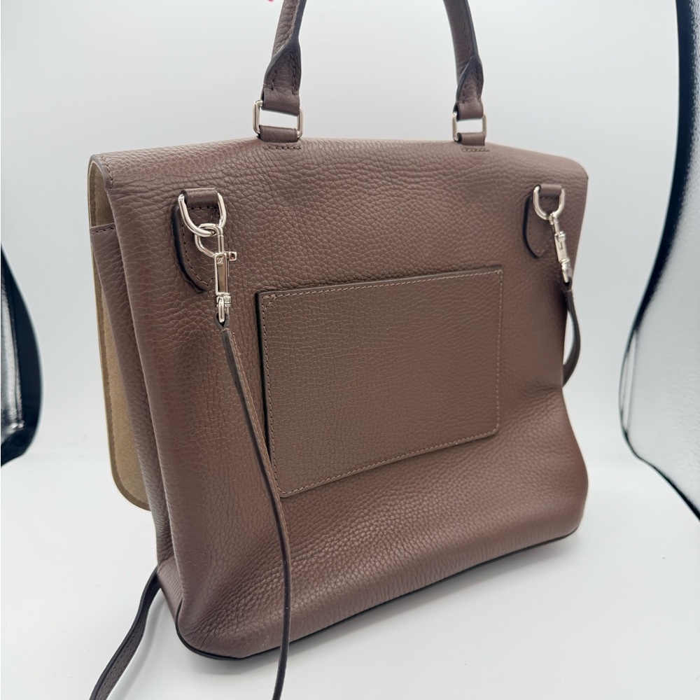 Louis Vuitton Volta bag in Taurillon leather - Picture 3 of 16